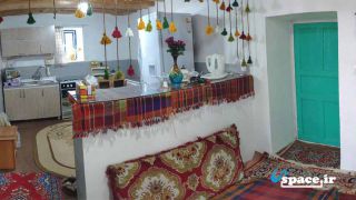 آشپزخانه مجهز اقامتگاه بوم گردی خانه گردشگر - بیشاسب - سردشت - آذربایجان غربی